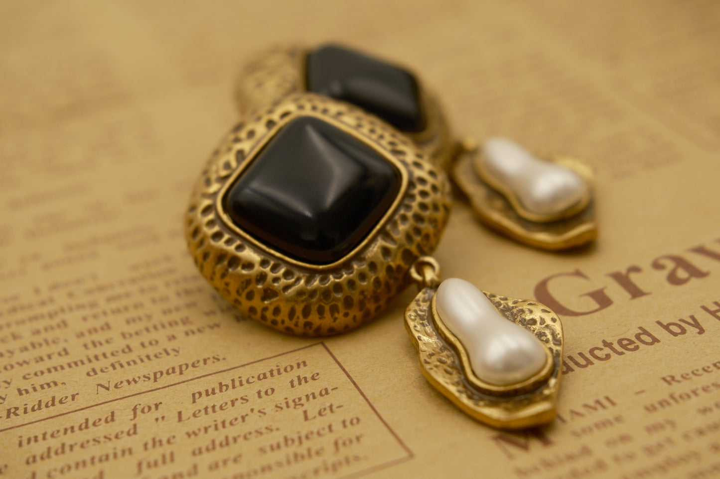 White Pendant Earrings with Vintage Gold-Plated Copper, Black Resin: Natural Agate + Glass Beads