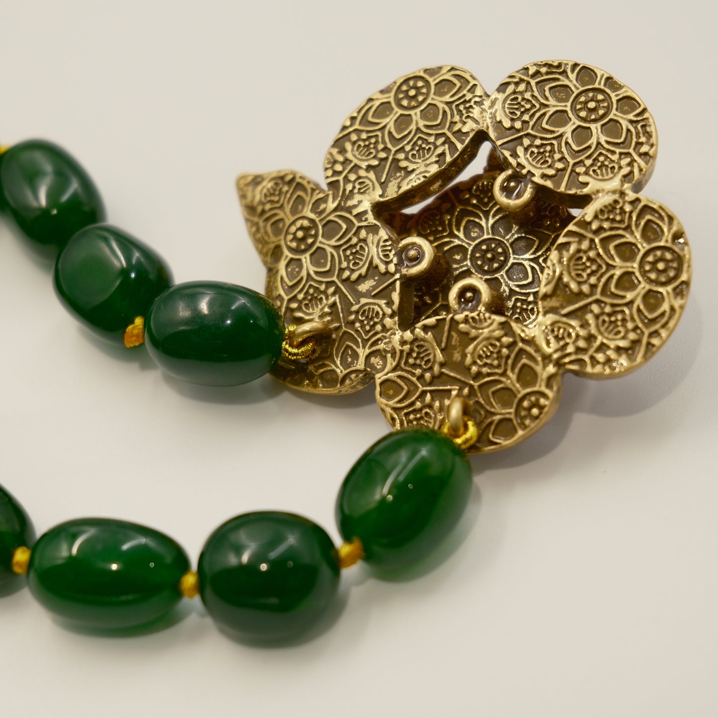 Vintage Flower Necklace with Green Agate, Red Natural Stone & Inlaid Pink Agate
